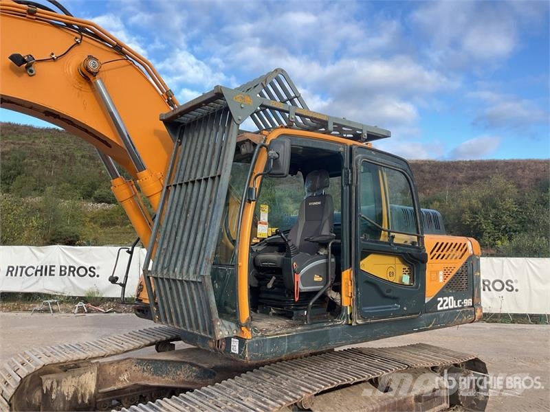 Hyundai 220LC-9A Tracked Excavator Верижен екскаватор