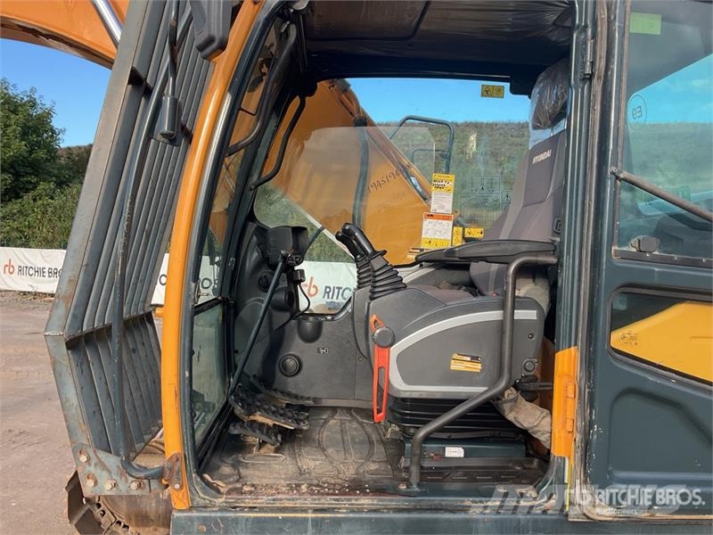 Hyundai 220LC-9A Tracked Excavator Верижен екскаватор
