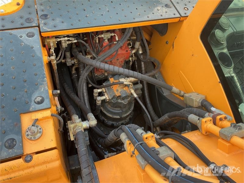 Hyundai 220LC-9A Tracked Excavator Верижен екскаватор