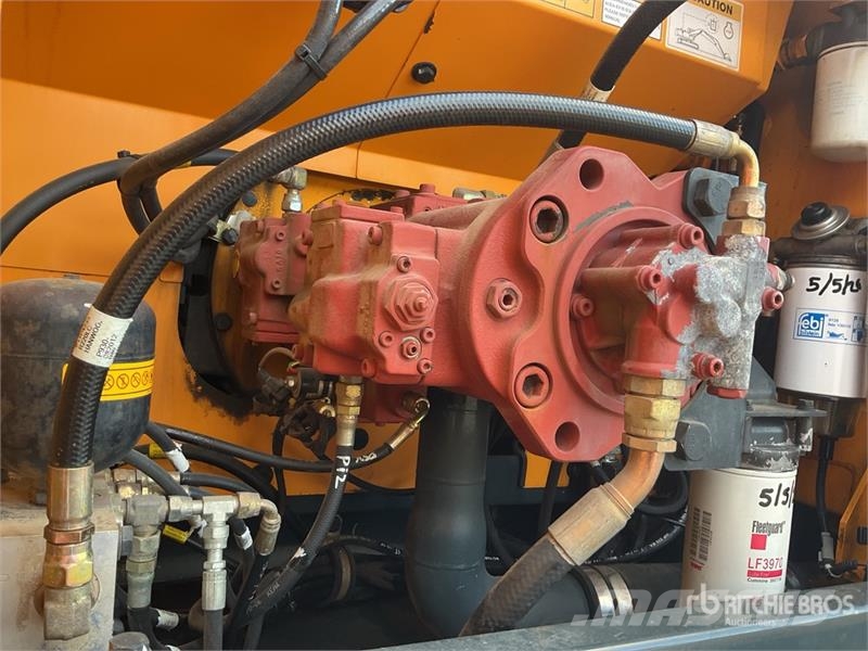Hyundai 220LC-9A Tracked Excavator Верижен екскаватор
