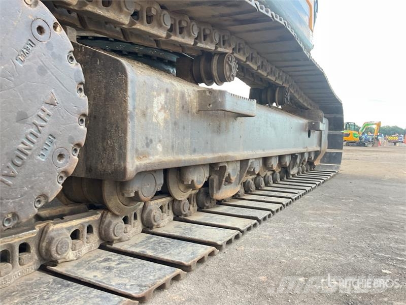 Hyundai 220LC-9A Tracked Excavator Верижен екскаватор