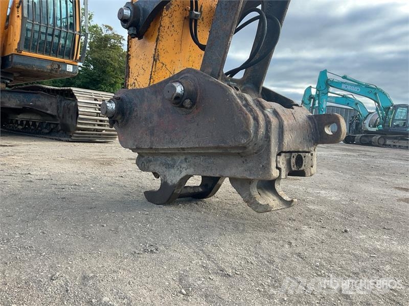 Hyundai 220LC-9A Tracked Excavator Верижен екскаватор