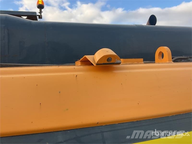 Hyundai 220LC-9A Tracked Excavator Верижен екскаватор