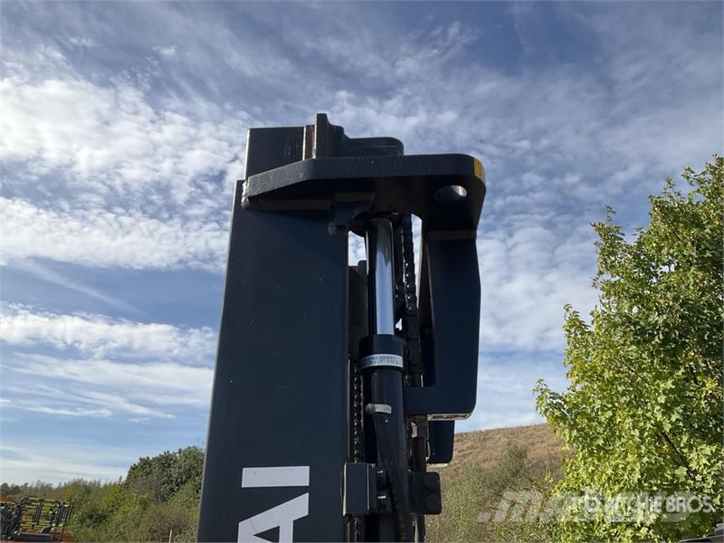 Hyundai 2380 kg Forklift Forklift trucks - others
