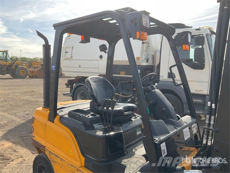 Hyundai 2380 kg Forklift Forklift trucks - others