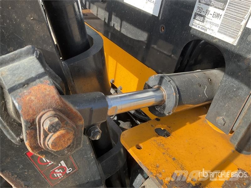Hyundai 2380 kg Forklift Forklift trucks - others