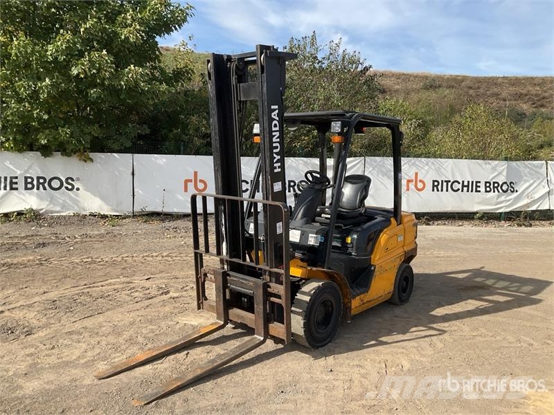 Hyundai 2380 kg Forklift Forklift trucks - others