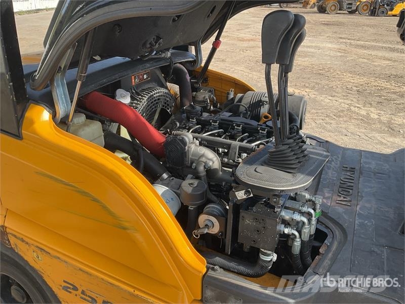 Hyundai 2380 kg Forklift Forklift trucks - others