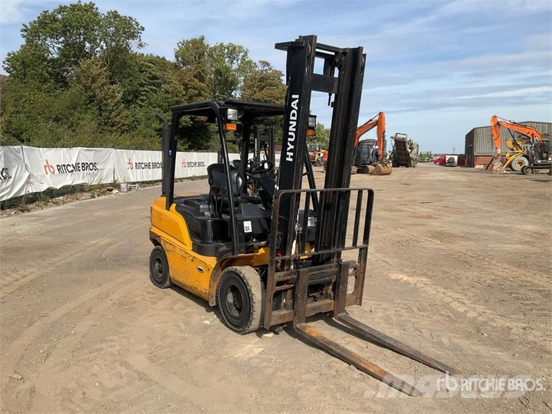 Hyundai 2380 kg Forklift Forklift trucks - others