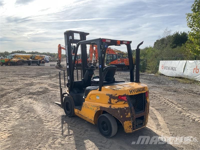 Hyundai 2380 kg Forklift Forklift trucks - others