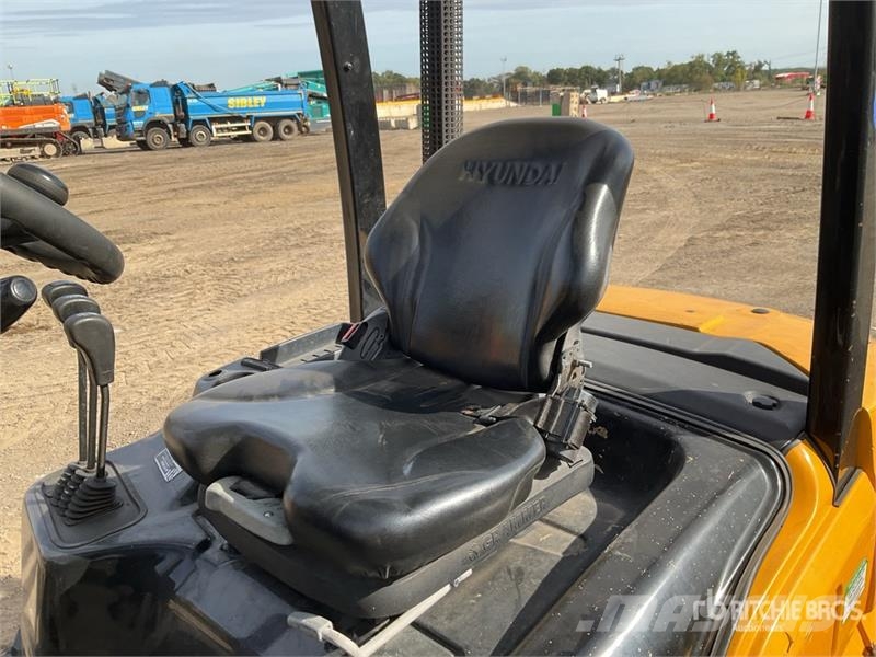 Hyundai 2380 kg Forklift Forklift trucks - others