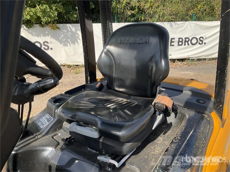 Hyundai 2380 kg Forklift Forklift trucks - others