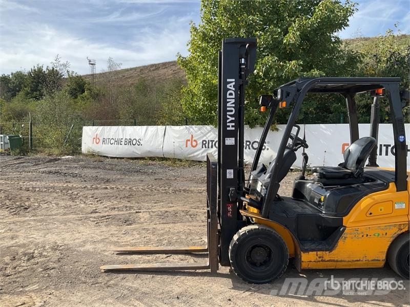 Hyundai 2380 kg Forklift Forklift trucks - others