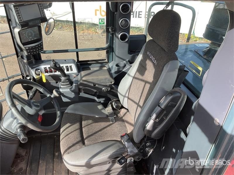 Hyundai HL960 HD XT High Lift Wheel Loader Radlader