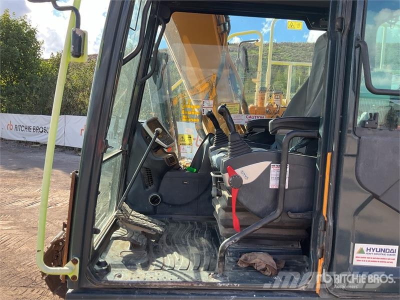 Hyundai HX140LC Tracked Excavator Crawler excavators