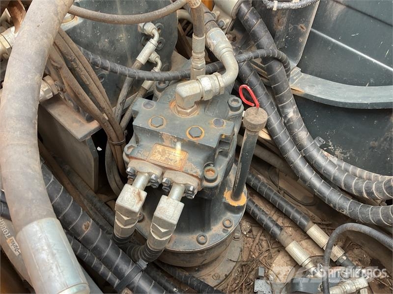 Hyundai HX140LC Tracked Excavator Crawler excavators
