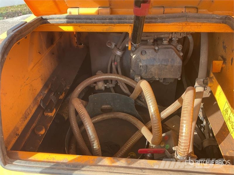 Hyundai HX140LC Tracked Excavator Crawler excavators