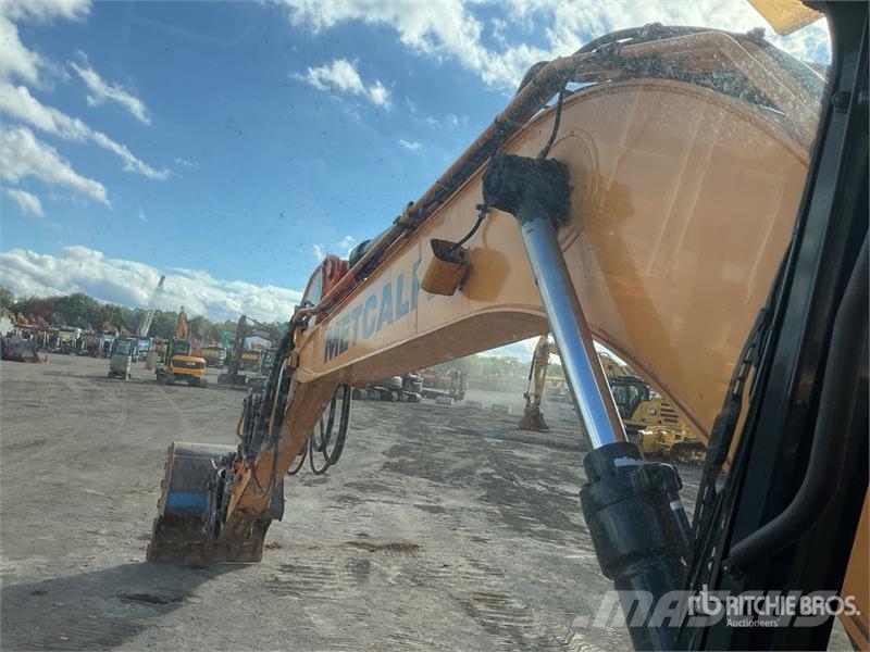 Hyundai HX140LC Tracked Excavator Crawler excavators