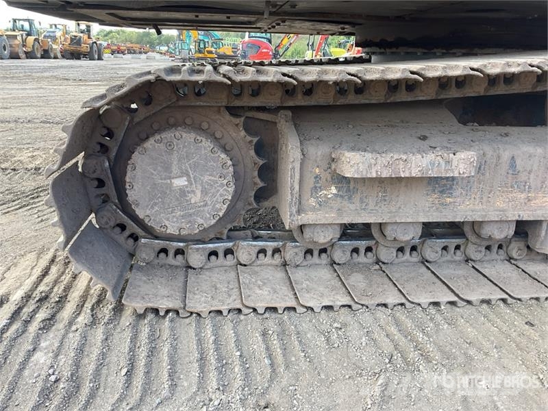 Hyundai HX140LC Tracked Excavator Crawler excavators