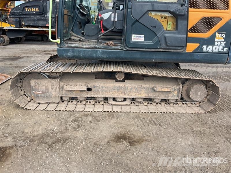 Hyundai HX140LC Tracked Excavator Crawler excavators