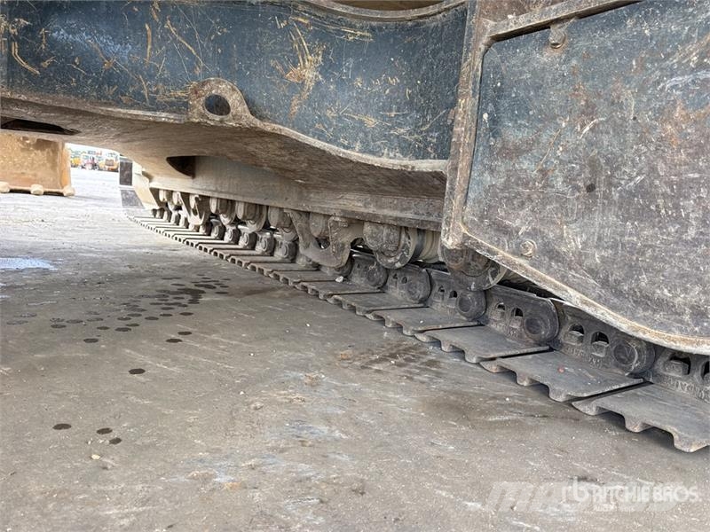 Hyundai HX300A L Escavatori cingolati