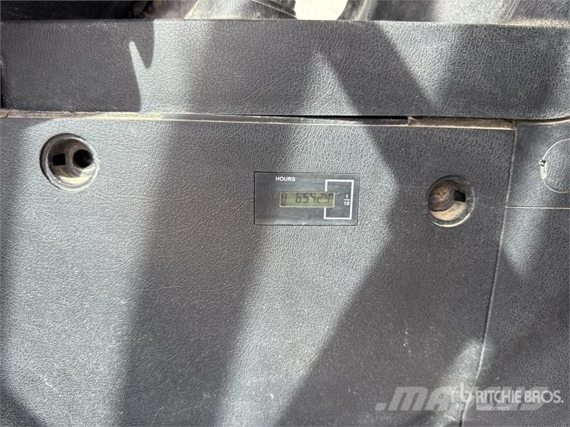 Hyundai HX300A L Escavatori cingolati