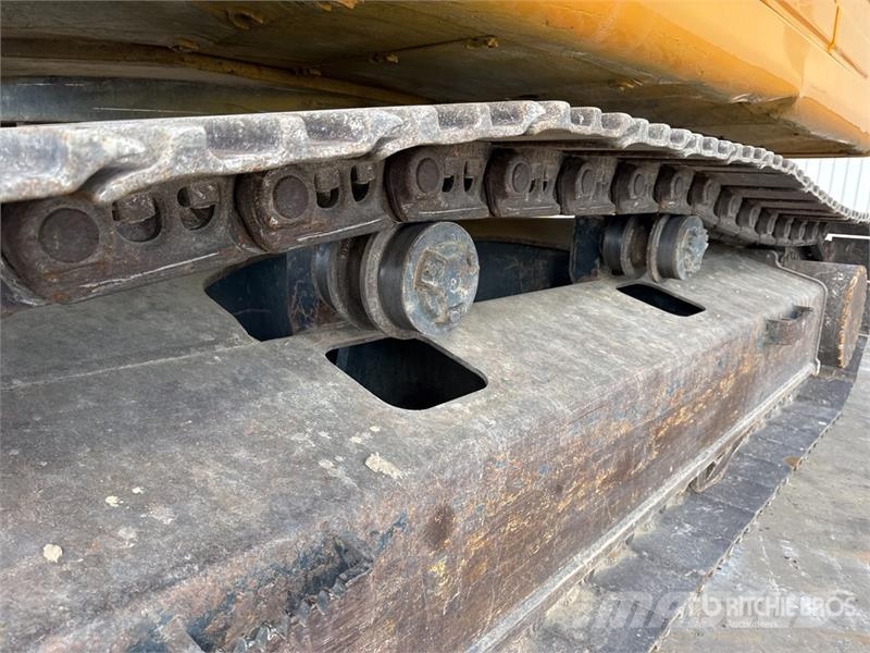 Hyundai HX300A L Escavatori cingolati