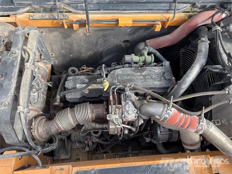 Hyundai HX300A L Escavatori cingolati