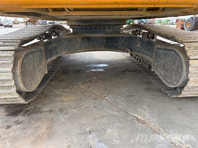 Hyundai HX300A L Escavatori cingolati