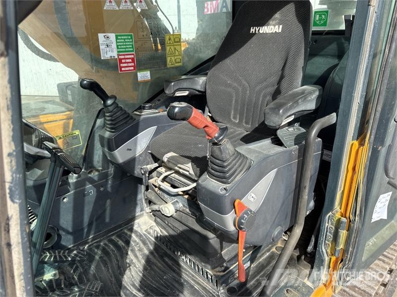 Hyundai HX300A L Escavatori cingolati
