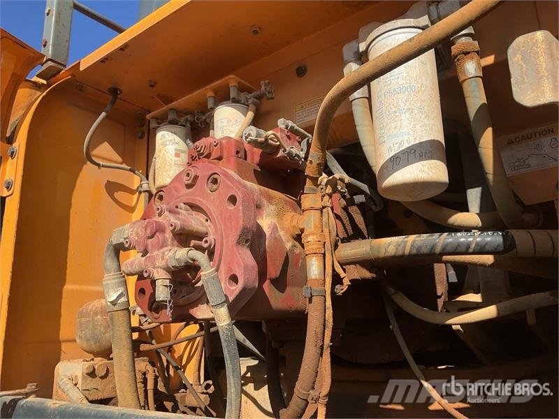 Hyundai Robex 380LC-9A Tracked Excavator 履帶式 挖土機/掘鑿機/挖掘機