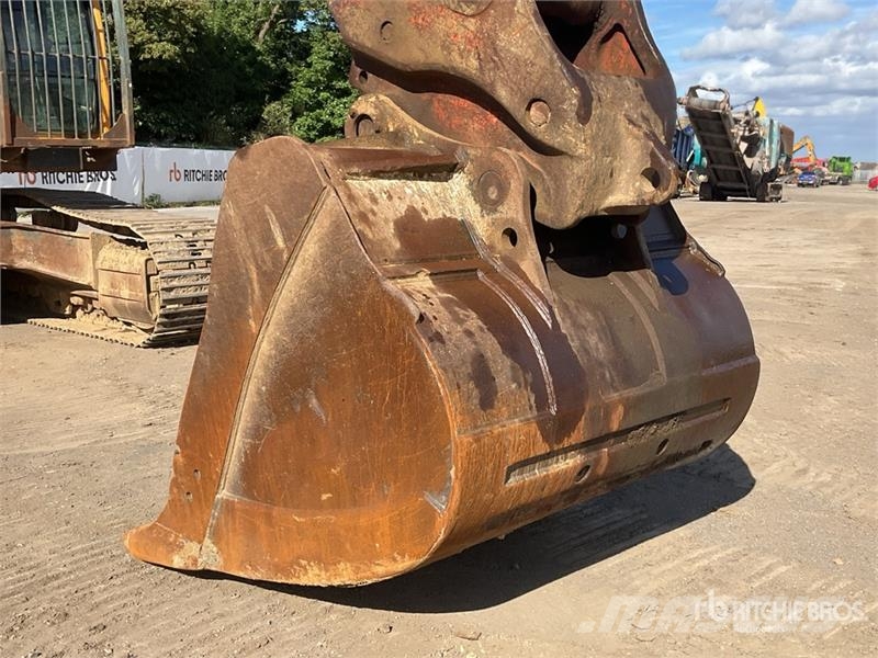 Hyundai Robex 380LC-9A Tracked Excavator 履帶式 挖土機/掘鑿機/挖掘機