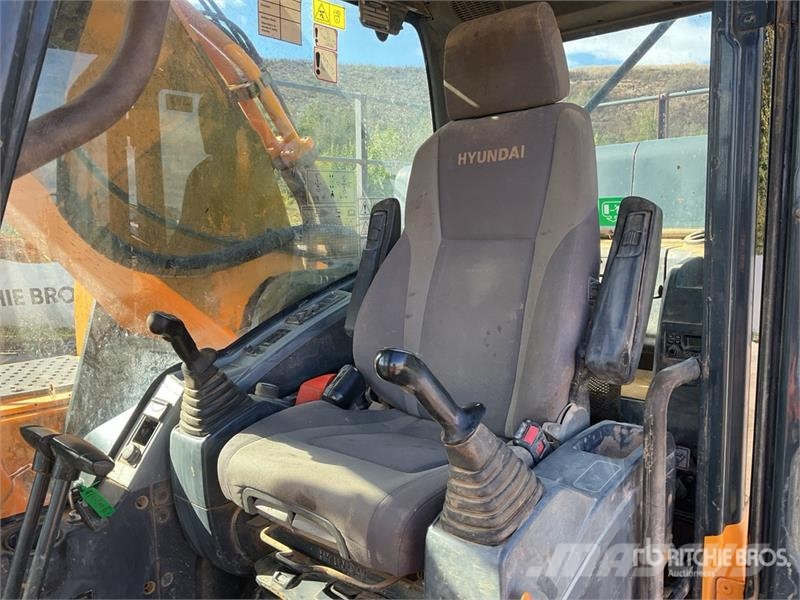 Hyundai Robex 380LC-9A Tracked Excavator 履帶式 挖土機/掘鑿機/挖掘機