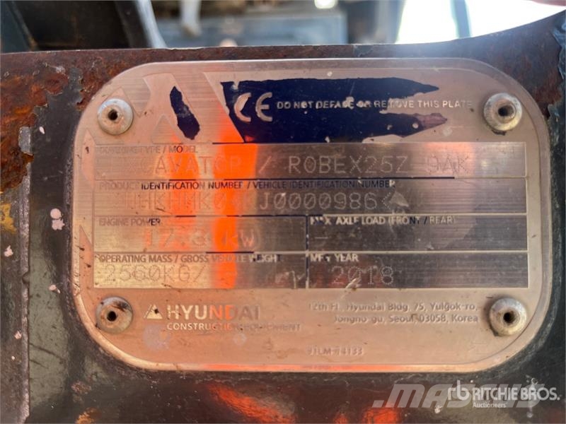 Hyundai Robex25Z-9AK Mini Excavator Mini bagri <7t