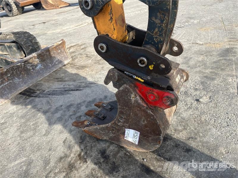Hyundai Robex25Z-9AK Mini Excavator Mini bagri <7t