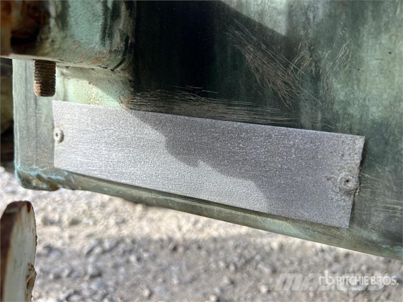  Ideal Drop Save 2000lt Fertilizer Spreader Razpršilniki tekočega gnoja