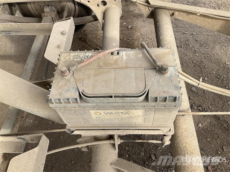 Ifor Williams T/A Dump Utility Trailer Pašizgāzējs