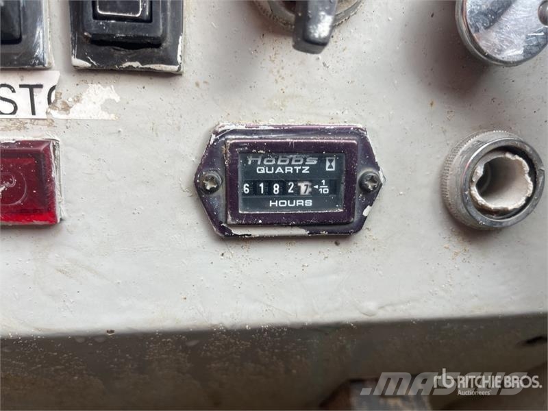 IHI IC30 Crawler Dumper عربات نقل قلابة للمواقع