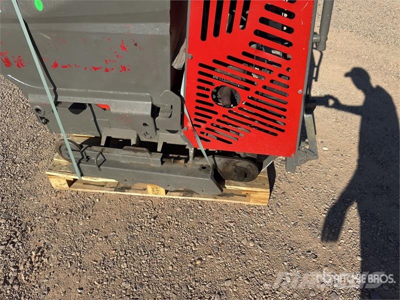 IHI Mini Dumper Carry 107 Motobasculeur Dumper (Inoper عربات نقل قلابة للمواقع