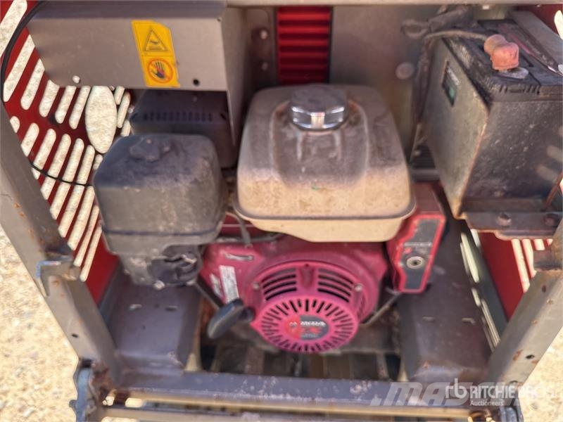 IHI Mini Dumper Carry 107 Motobasculeur Dumper (Inoper عربات نقل قلابة للمواقع