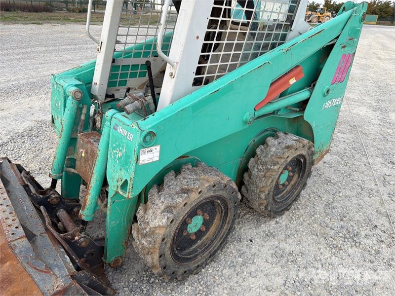 IHI Mustang 2026 Skid Steer Loader Skid steer mini nakladalci