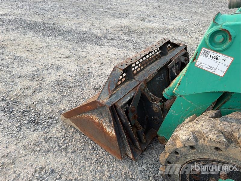 IHI Mustang 2026 Skid Steer Loader Skid steer mini nakladalci