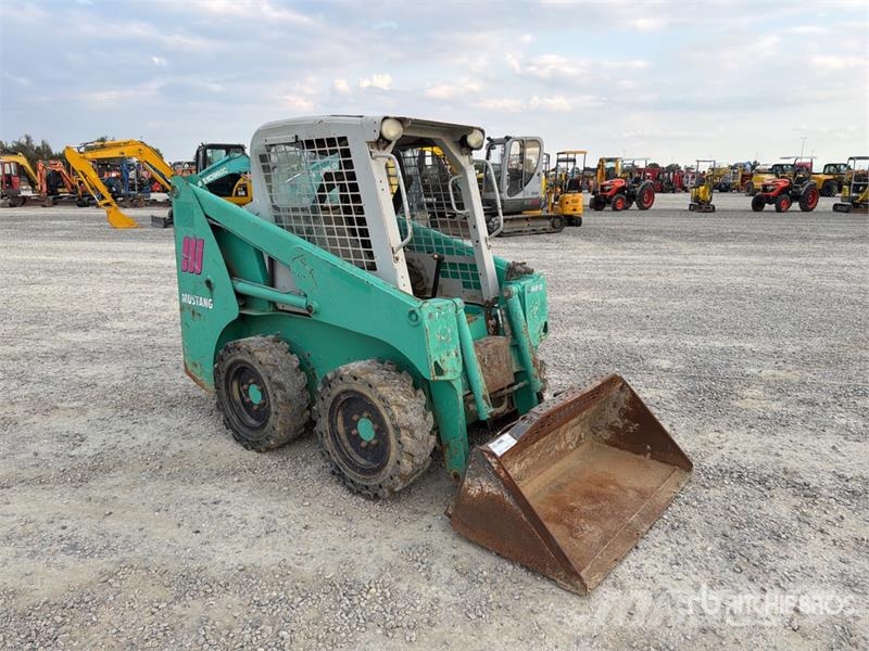 IHI Mustang 2026 Skid Steer Loader Skid steer mini nakladalci
