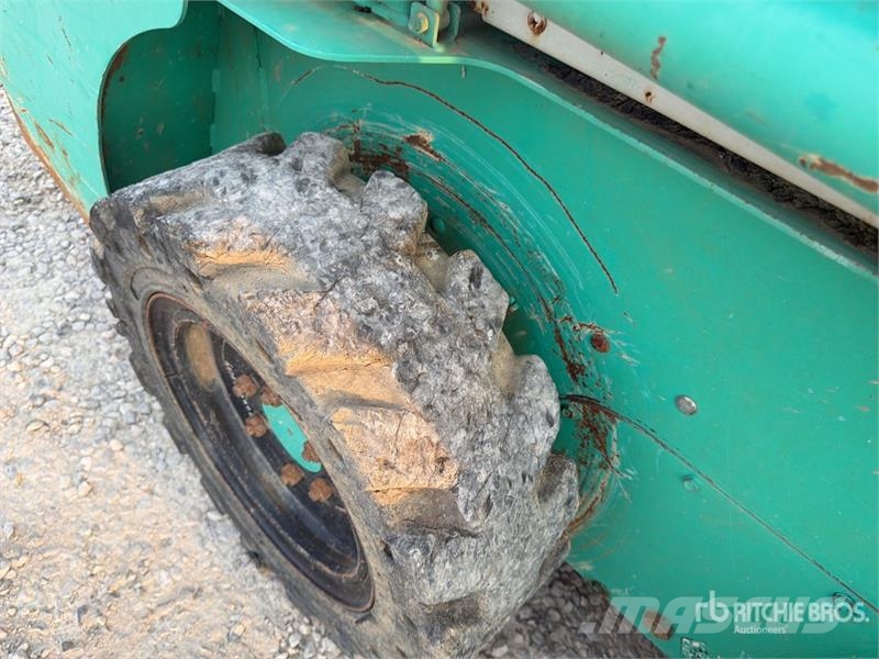 IHI Mustang 2026 Skid Steer Loader Skid steer mini nakladalci