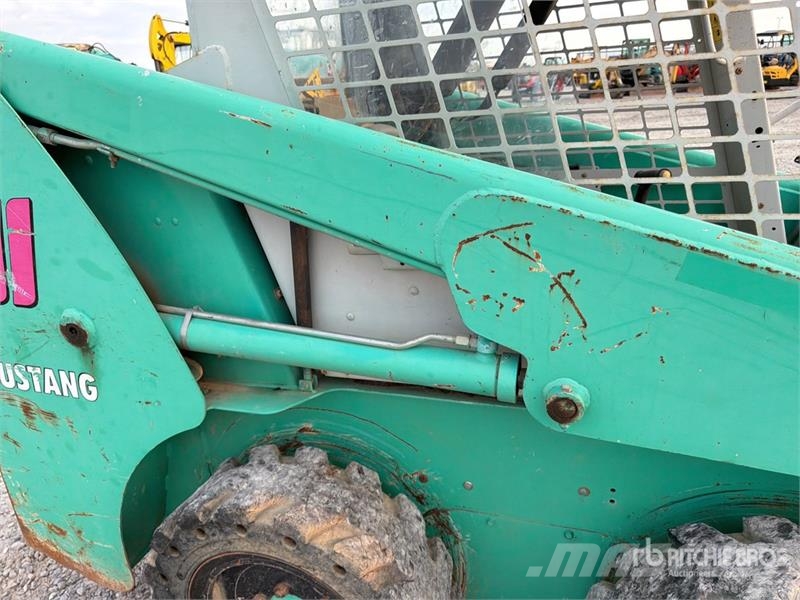 IHI Mustang 2026 Skid Steer Loader Skid steer mini nakladalci