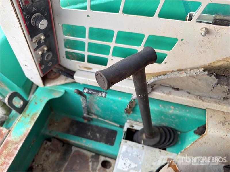IHI Mustang 2026 Skid Steer Loader Skid steer mini nakladalci