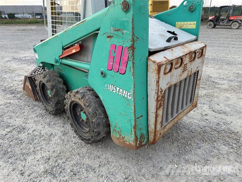 IHI Mustang 2026 Skid Steer Loader Skid steer mini nakladalci