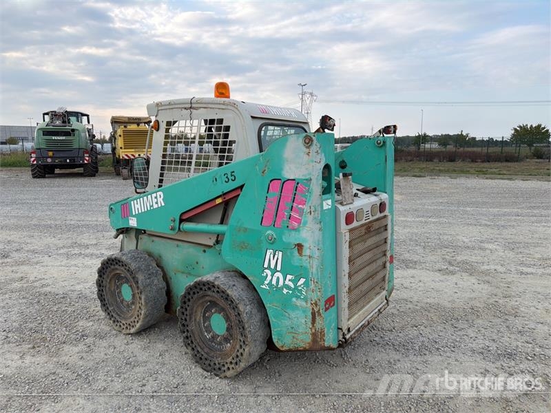 IHI Mustang 2056 Skid Steer Loader Skid steer mini nakladalci