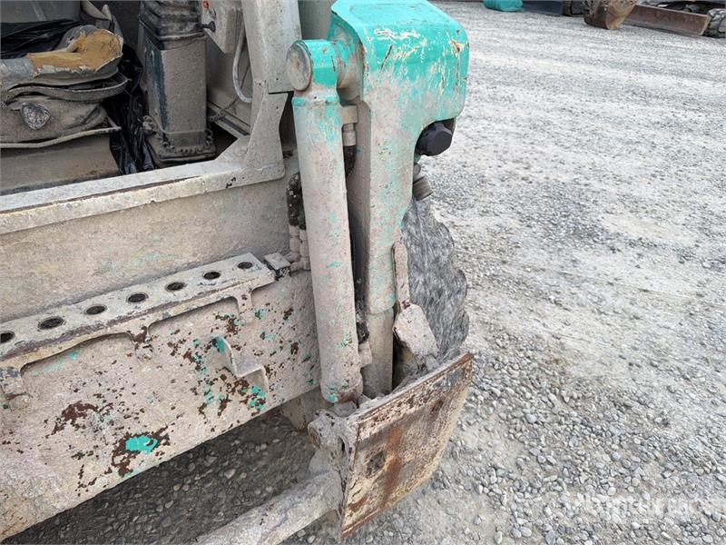 IHI Mustang 2056 Skid Steer Loader Skid steer mini nakladalci