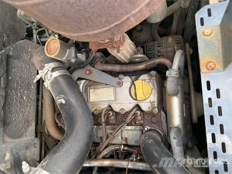 IHI Mustang 2056 Skid Steer Loader Skid steer mini nakladalci